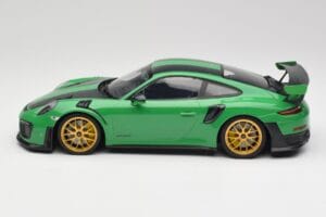 Porsche 911 991.2 GT2 RS Weissach Package British Racing Grön & Guld Hjul Minichamps 1:18 153068318 Metall — bild 3 av 6