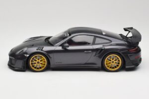 Porsche 911 991.2 GT2 RS Weissach Package Purple Metallic Med Gyllene Magnesiumfälgar Minichamps 1:18 153068322 Metall — bild 3 av 6