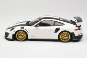 Porsche 911 991.2 GT2 RS Weissach Package Vit Med Guldfälgar Minichamps 1:18 153068308 Metall — bild 3 av 6