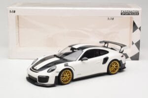 Porsche 911 991.2 GT2 RS Weissach Package Vit Med Guldfälgar Minichamps 1:18 153068308 Metall — bild 6 av 6