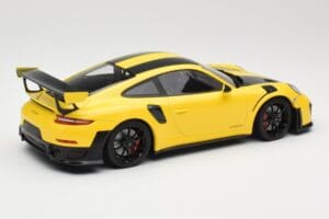 Porsche 911 991.2 GT2 RS Weissach Package Gul med Svarta Fälgar Minichamps 1:18 155068311 Metall — bild 2 av 6