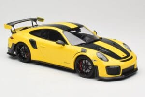 Porsche 911 991.2 GT2 RS Weissach Package Gul med Svarta Fälgar Minichamps 1:18 155068311 Metall — bild 4 av 6