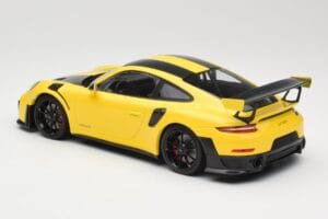 Porsche 911 991.2 GT2 RS Weissach Package Gul med Svarta Fälgar Minichamps 1:18 155068311 Metall — bild 5 av 6