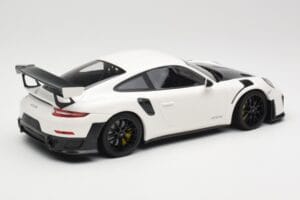 Porsche 911 991.2 GT2 RS Vit med Svarta Fälgar Minichamps 1:18 155068310 Metall — bild 2 av 6