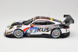 Porsche 911 991.2 GT3 R #17 Kues Team 75 Bernhard M. Christensen / K. Cairoli 24 Hours of Nurburgring 2018 Minichamps 1:18 15 — bild 3 av 6