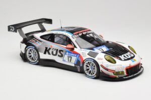 Porsche 911 991.2 GT3 R #17 Kues Team 75 Bernhard M. Christensen / K. Cairoli 24 Hours of Nurburgring 2018 Minichamps 1:18 15 — bild 4 av 6
