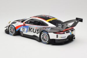 Porsche 911 991.2 GT3 R #17 Kues Team 75 Bernhard M. Christensen / K. Cairoli 24 Hours of Nurburgring 2018 Minichamps 1:18 15 — bild 5 av 6