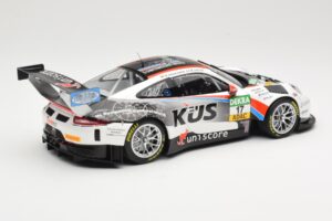 Porsche 911 991.2 GT3 R Kus Team 75 Bernhard #17 M. Ammermüller / M. Jaminet ADAC GT Masters 2017 Minichamps 1:18 155176917 M — bild 2 av 6