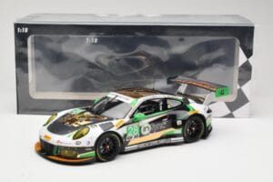 Porsche 911 991.2 GT3 R #28 Alegra Motorsports D. de Quesada / M. Morad Class Winners 24 Hours of Daytona 2017 Minichamps 1:1 — bild 6 av 6