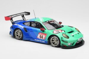 Porsche 911 GT3 R 991.2 Team Falken Motorsport #44 P. Dumbreck / M. Ragginger / S. Müller / K. Bachler ADAC 24 Hours Nürburgr — bild 6 av 6