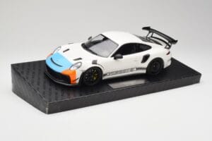 Porsche 911 991.2 GT3 RS Manthey Racing Vit & Blå & Orange Minichamps 1:18 MR-911-GT3RS-1805 Metall — bild 2 av 6