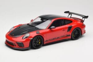 Porsche 911 991.2 GT3 RS Weissach Package Guards Red Svarta Fälgar Minichamps 1:18 153068223 Metall