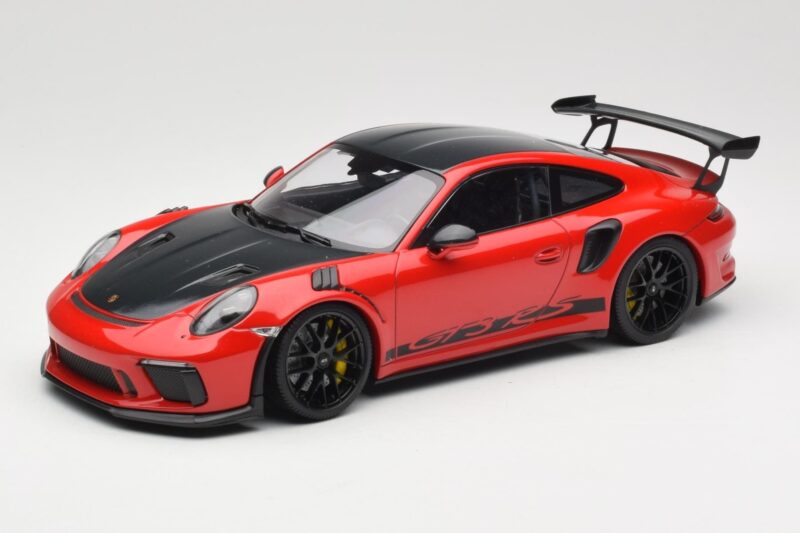 Porsche 911 991.2 GT3 RS Weissach Package Guards Red Svarta Fälgar Minichamps 1:18 153068223 Metall