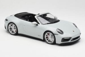 Porsche 911 992 Carrera 4 GTS Cabriolet Grå Minichamps 1:18 155063034 Metall — bild 2 av 6