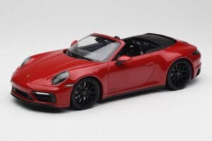 Porsche 911 992 Carrera 4 GTS Cabriolet Röd Minichamps 1:18 155063032 Metall