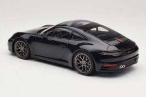 Porsche 911 992 Carrera 4S Blue Metallic Minichamps 1:18 155067321 Metall — bild 3 av 6