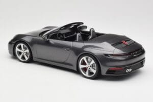 Porsche 911 992 Carrera 4S Cabriolet Agate Grey Metallic Minichamps 1:18 155067336 Metall — bild 5 av 6