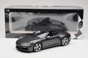 Porsche 911 992 Carrera 4S Cabriolet Agate Grey Metallic Minichamps 1:18 155067336 Metall — bild 6 av 6