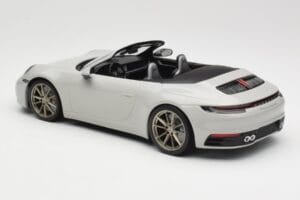 Porsche 911 992 Carrera 4S Cabriolet Grå Minichamps 1:18 155067335 Metall — bild 5 av 6