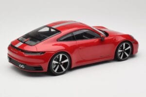 Porsche 911 992 Carrera 4S Carmine Red Minichamps 1:18 155067326 Metall — bild 2 av 6
