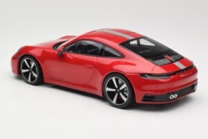 Porsche 911 992 Carrera 4S Carmine Red Minichamps 1:18 155067326 Metall — bild 5 av 6