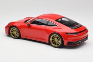 Porsche 911 992 Carrera 4S Guards Röd & Guld Hjul Minichamps 1:18 153067328 Metall — bild 5 av 6