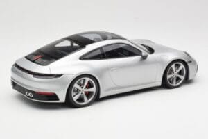 Porsche 911 992 Carrera 4S Silver Minichamps 1:18 155067322 Metall — bild 2 av 6