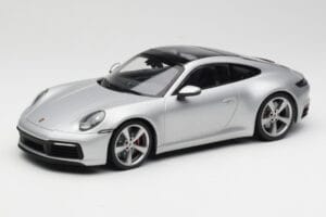 Porsche 911 992 Carrera 4S Silver Minichamps 1:18 155067322 Metall