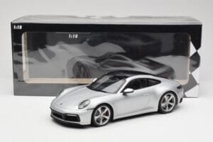 Porsche 911 992 Carrera 4S Silver Minichamps 1:18 155067322 Metall — bild 6 av 6