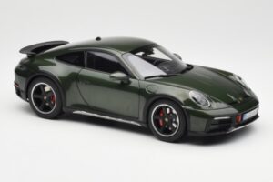 Porsche 911 992 Dakar Oak Grön Metallic Norev 1:18 187241 Metall — bild 7 av 9
