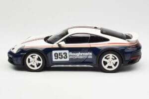 Porsche 911 992 Dakar Rough Roads Norev 1:18 187240 Metall — bild 5 av 9