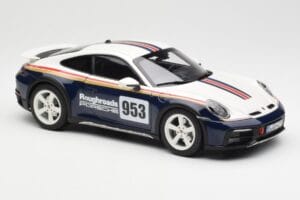 Porsche 911 992 Dakar Rough Roads Norev 1:18 187240 Metall — bild 7 av 9