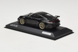 Porsche 911 992 GT3 Svart Med Guldfälgar Minichamps 1:43 WAP0201520M007 Metall — bild 3 av 4