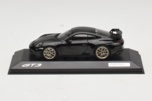 Porsche 911 992 GT3 Svart Med Guldfälgar Minichamps 1:43 WAP0201520M007 Metall