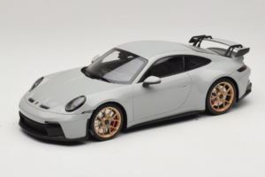 Porsche 911 992 GT3 Chalk Guldhjul Minichamps 1:18 117069001 Metall