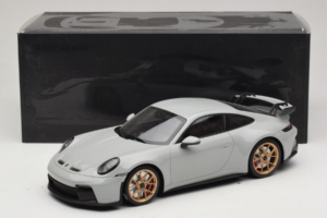 Porsche 911 992 GT3 Chalk Guldhjul Minichamps 1:18 117069001 Metall — bild 6 av 6