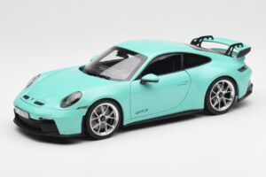 Porsche 911 992 GT3 Mint Grön Norev 1:18 187316 Metall