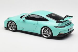 Porsche 911 992 GT3 Mint Grön Norev 1:18 187316 Metall — bild 7 av 8