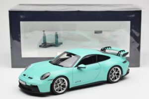 Porsche 911 992 GT3 Mint Grön Norev 1:18 187316 Metall — bild 8 av 8