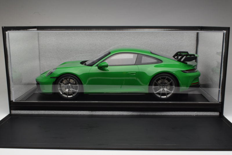 Porsche 911 992 GT3 Python Green GT Spirit 1:8 Porsche 911 992 GT3 Python Green GT Spirit 1:8 GTS801601 Resin