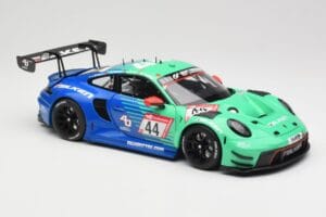 Porsche 911 992 GT3 R Falken #44 D. Eriksson / T. Heinemann 24 Hours of Nurburgring 2023 Minichamps 1:18 113236344 Metall — bild 6 av 8