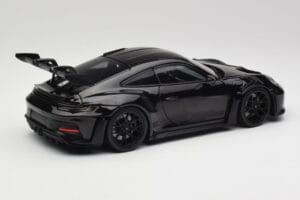 Porsche 911 992 GT3 RS Svart & Svarta Fälgar Concept Minichamps 1:18 911992003 Metall — bild 3 av 8
