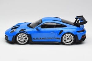 Porsche 911 992 GT3 RS Blå & Silver Hjul & Svart Dekor Minichamps 1:18 153062234 Metall — bild 3 av 6