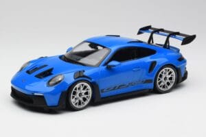 Porsche 911 992 GT3 RS Blå & Silver Hjul & Svart Dekor Minichamps 1:18 153062234 Metall