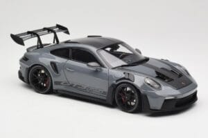 Porsche 911 992 GT3 RS Crayon Weissach Package & Black Wheels Minichamps 1:18 110062024 Metall — bild 6 av 8