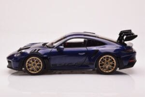 Porsche 911 992 GT3 RS Gentian Blå Metallic Norev 1:18 187363 Metall — bild 4 av 8