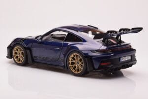 Porsche 911 992 GT3 RS Gentian Blå Metallic Norev 1:18 187363 Metall — bild 7 av 8
