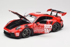 Porsche 911 992 GT3 RS Getspeed Race Taxi Guards Red Minichamps 1:18 110062040 Metall — bild 2 av 8