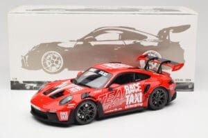 Porsche 911 992 GT3 RS Getspeed Race Taxi Guards Red Minichamps 1:18 110062040 Metall — bild 8 av 8