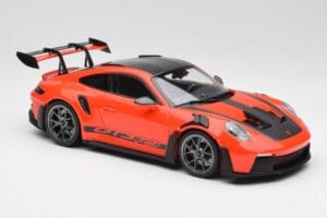 Porsche 911 992 GT3 RS Guards Orange & Silver Fälgar Minichamps 1:18 911992002 Metall — bild 4 av 6